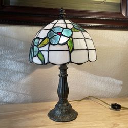 Vintage Tiffany Style Stained Glass Shade Lamp with Floral Bronze Base