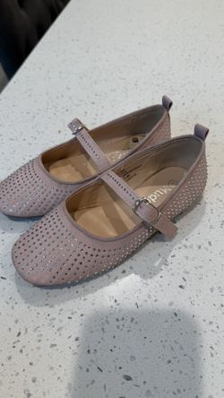 At Shoes For Girl Size 12