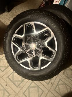 Bridgestone 275/60/20 Tires