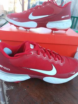 Nike Alpha Hurricane 3