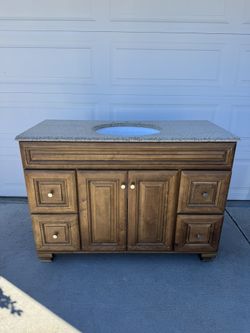 Nice Vanity! 49 X 22