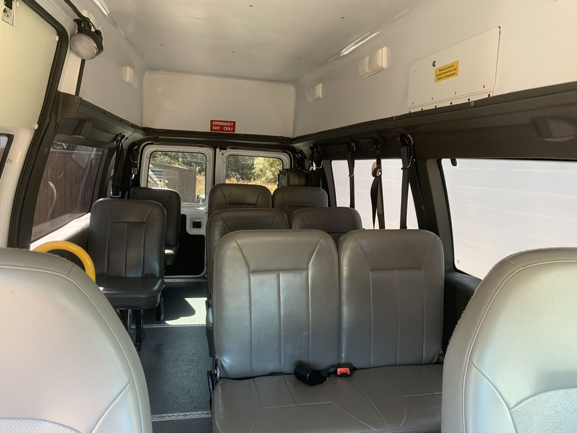 2012 Ford E-350