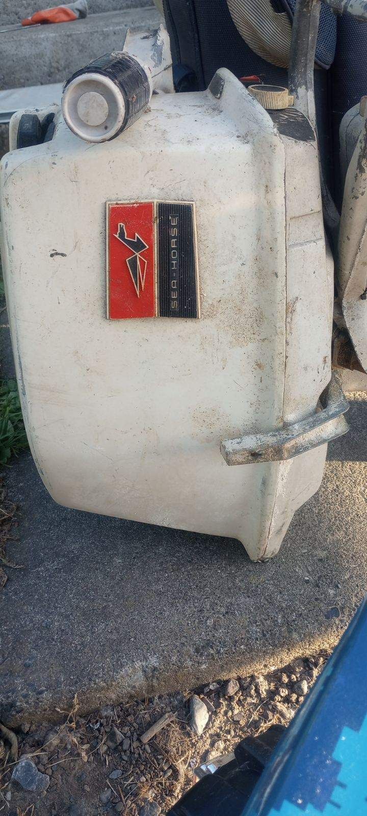 9.9 HP BOAT MOTOR