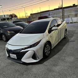 2019 Toyota Prius Prime Plug In Hybrid Miles 39,000