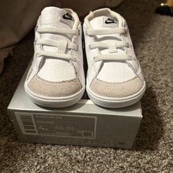 Toddler Nike Blazers Size 4