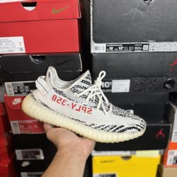 Adidas Yeezy 350 Zebra size 9 USED But Clean