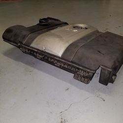 08 VW RABBIT Engine Cover MK5 MKV 