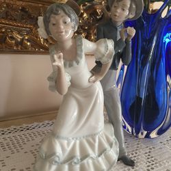 Lladró Nao Cantares - Captures The Magic Of This Flamenco Couple