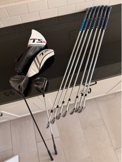Title: Titleist Bundle — 718 AP2 Irons + TSR2 Driver + TSi1 3-Wood (Stiff)
