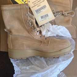 Bellville 9.5w Combat Boots. 