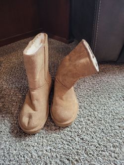 Bear paw brown boots size 9