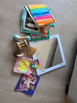 Lovevery The Charmer Play Kit
