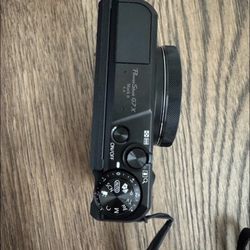 Cannon G7x Mark II