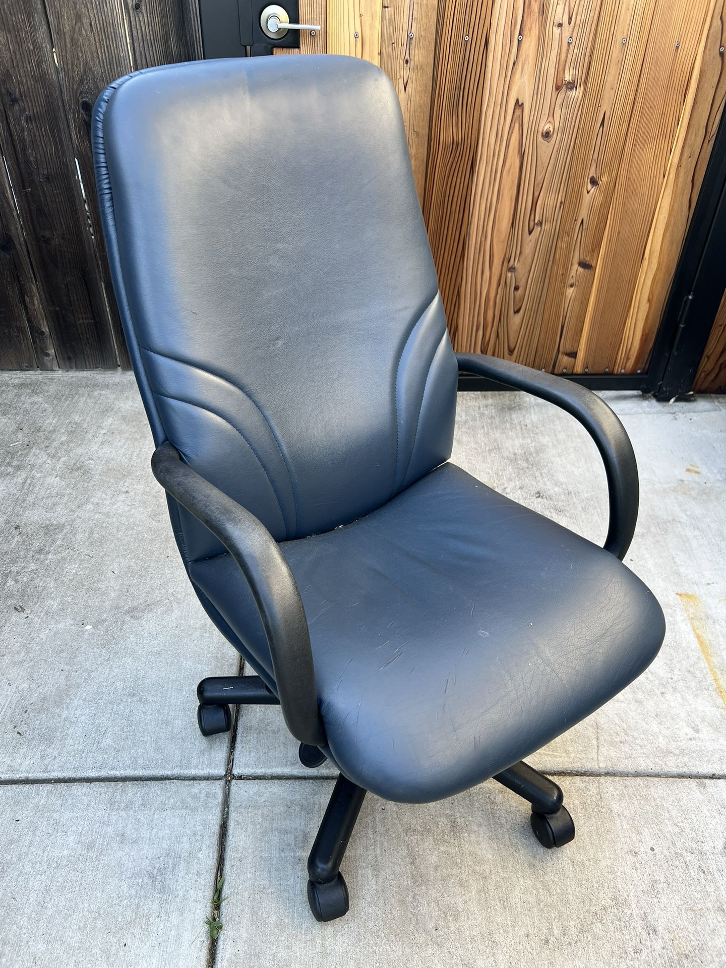 High Back Blue Leather Office/gaming Chair