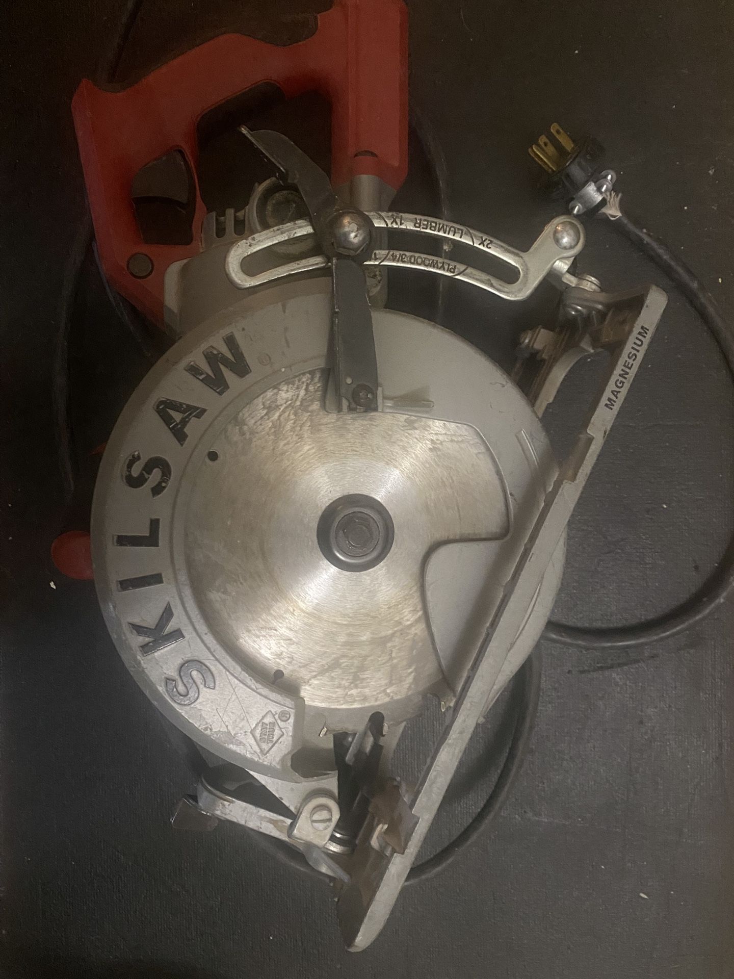*Magnesium Skilsaw Brand Circular Saw*