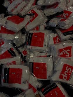 Supreme socks 4 pair pack