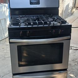 ESTUFA  FRIGIDAIRE.  (  GAS )