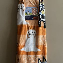 NEW Bluey Orange Halloween Mummy & Skeleton Plush Throw Blanket Bluey & Bingo