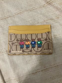 ttwn bear card holder