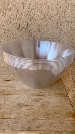 PARTY PLASTIC CLEAR ROUND BOWLS 9. PLASTIC CLEAR OVAL 5