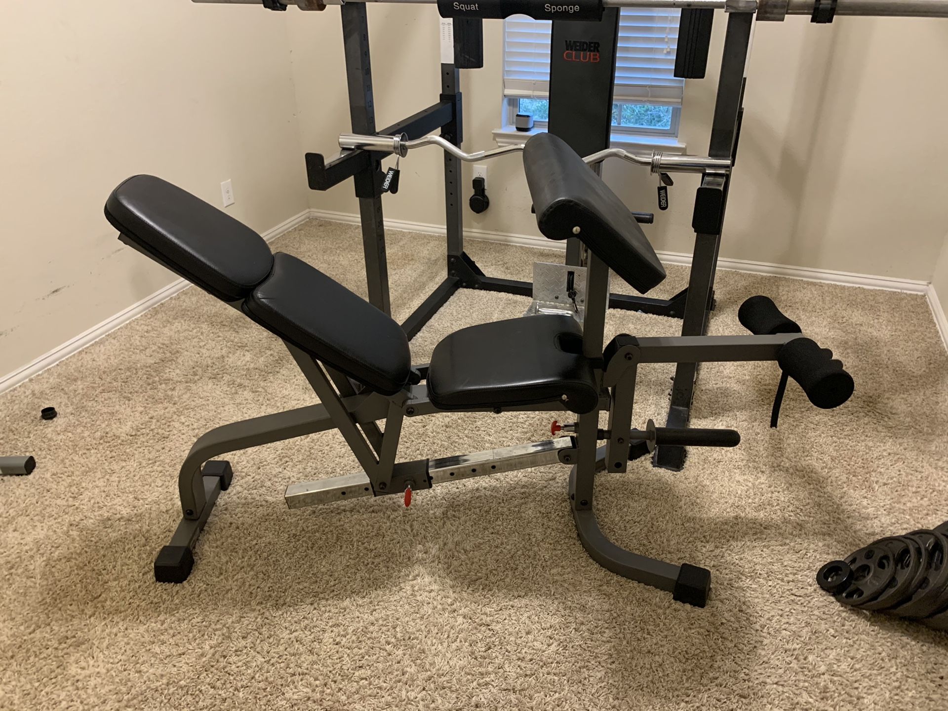 Weider Club C670 Home Gym / Weight Cage / 327.5 lbs Olympic Weights for