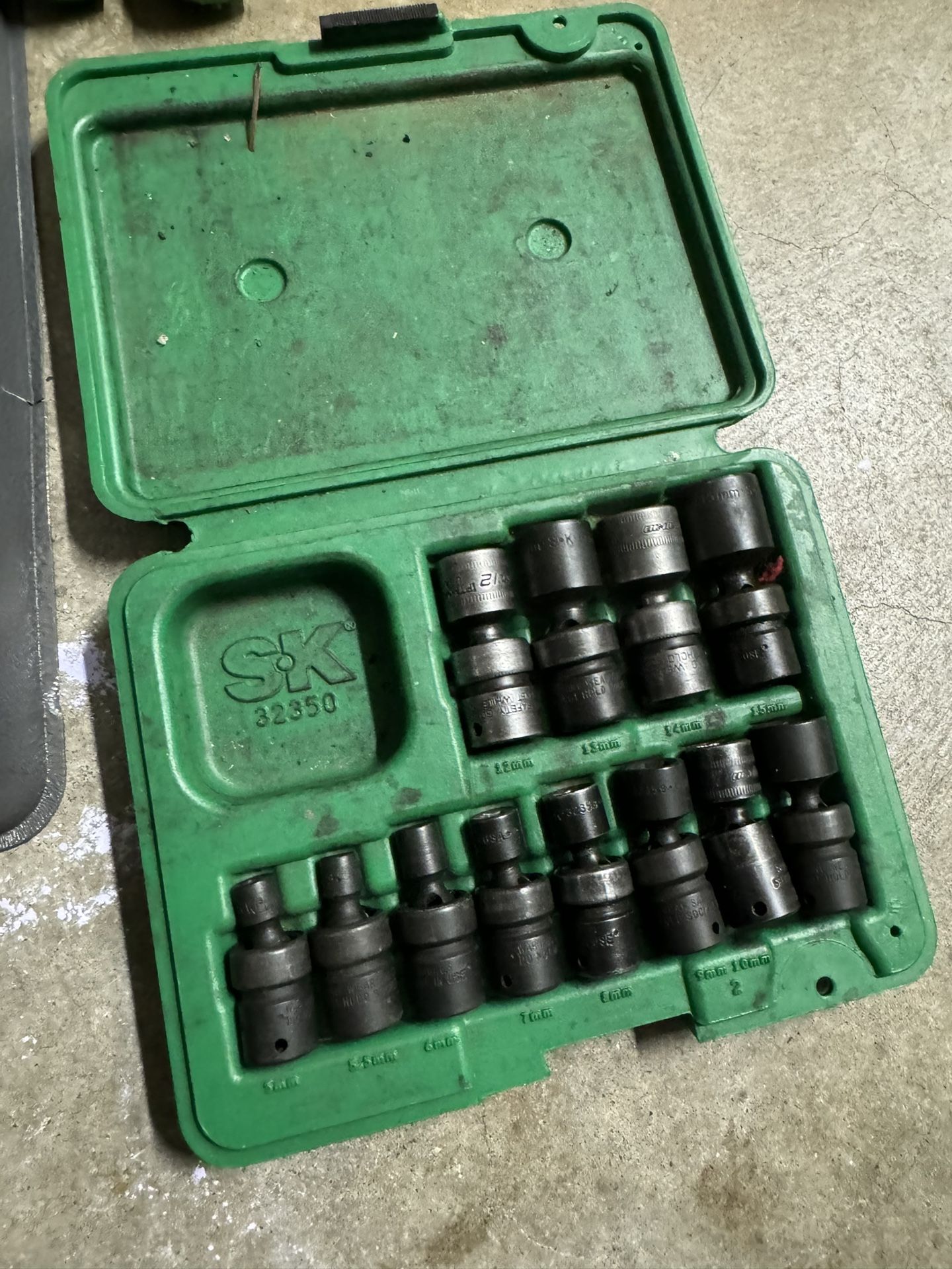 1/4 Wobbly Sockets