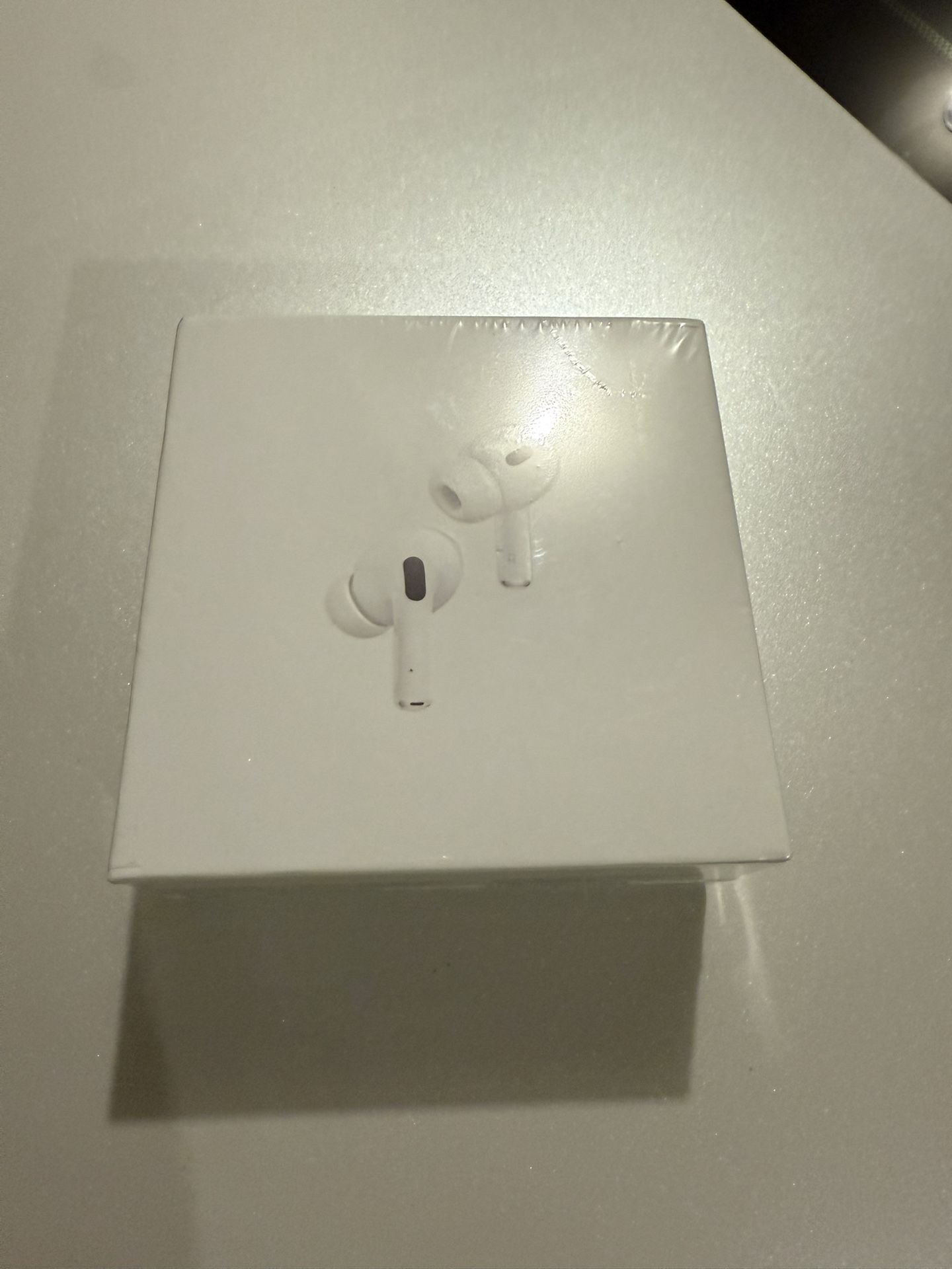 Apple AirPods (2nd Gen)