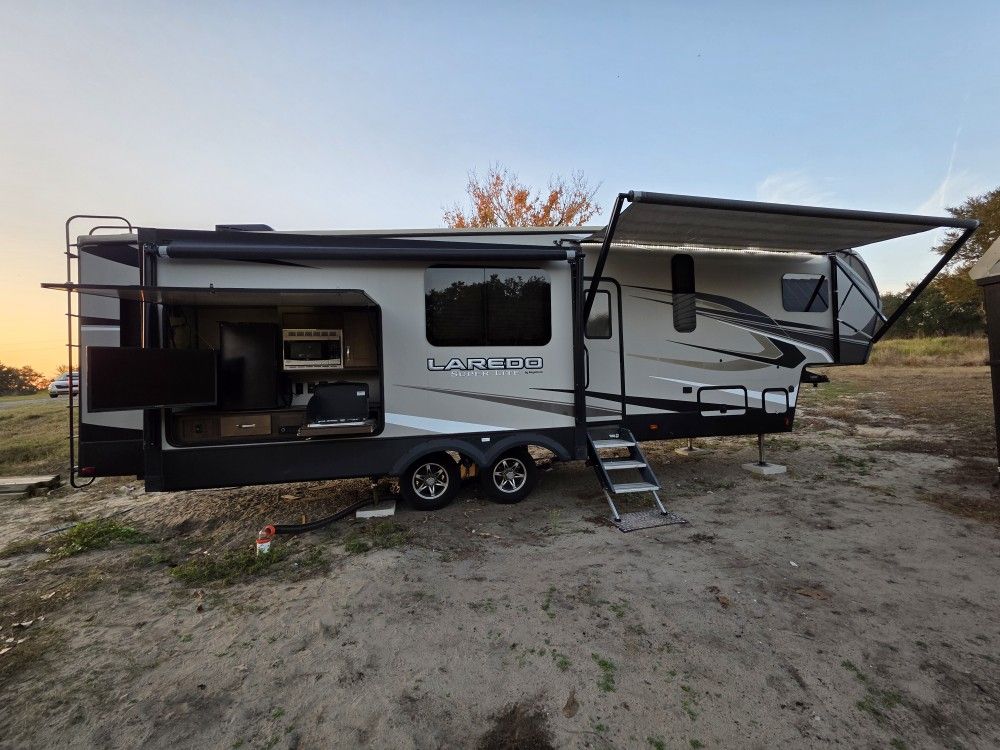 2019 Keystone Laredo 298SRL