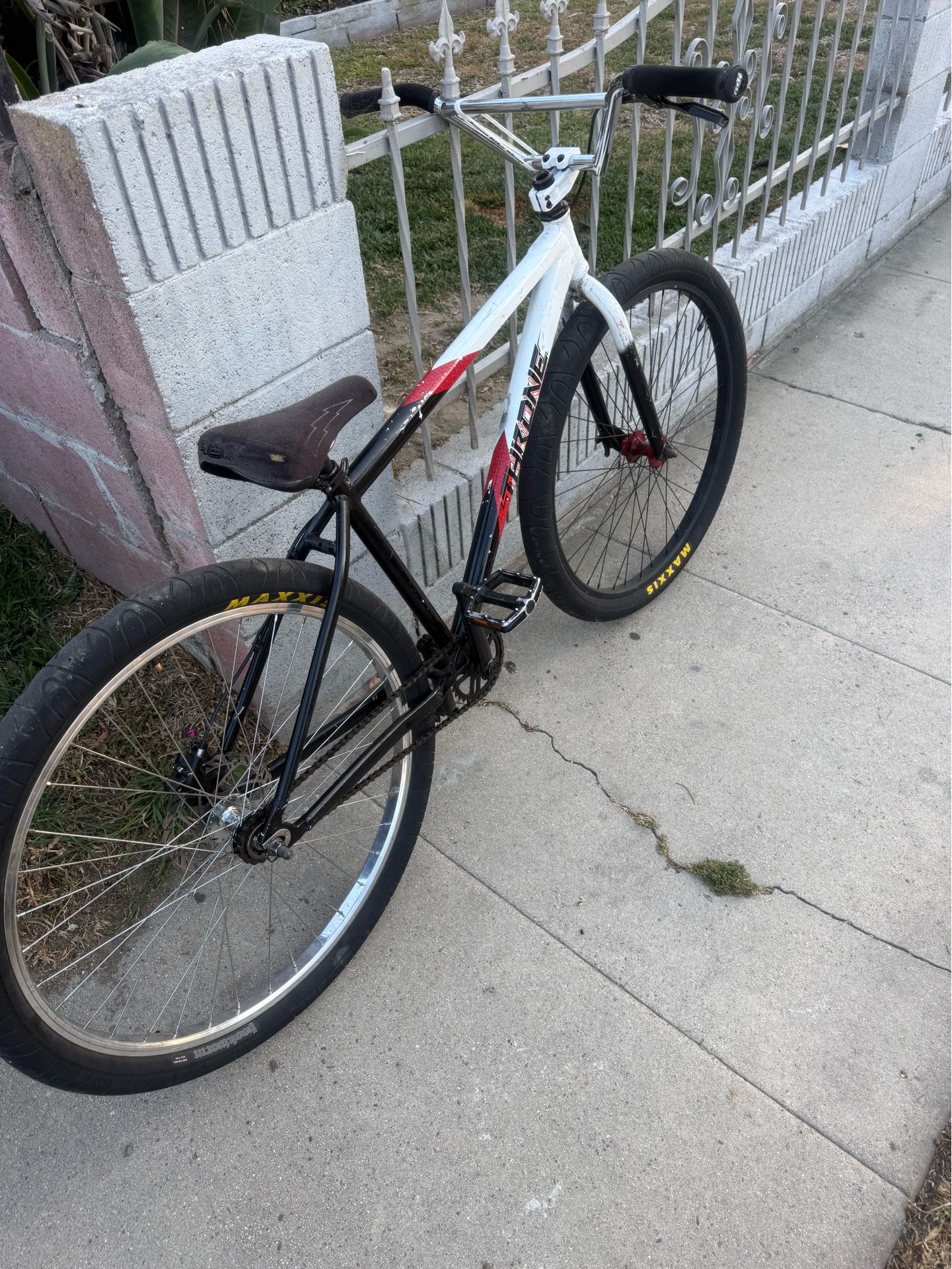 Throne bike 29r