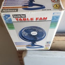 Holmes Oscillating Power Table Fan