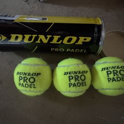 Padel balls