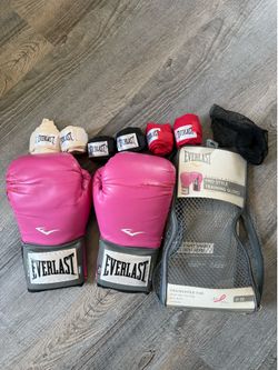 Everlast boxing training gloves and wraps