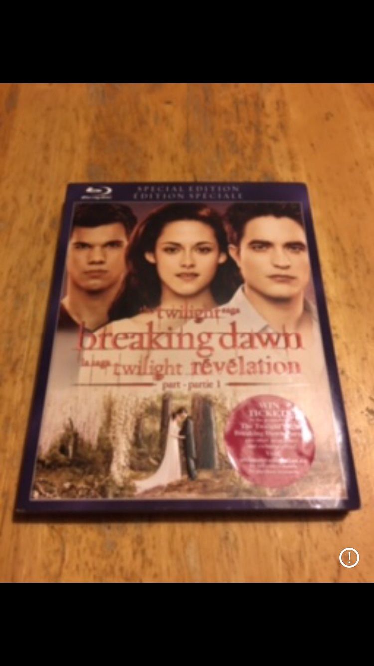 Twilight breaking dawn the twilight revelation blu ray French version