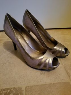NEW! Bandolino Peep Toe Pump Heel Shoes - Size 11