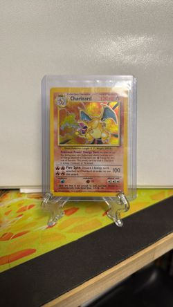 Base Set Unlimited Charizard 