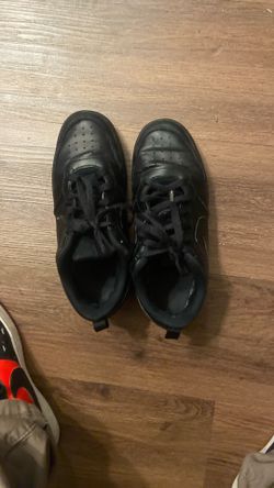 Black Nikes