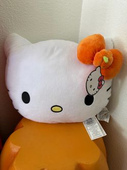HELLO KITTY PUMPKIN BOW PILLOW