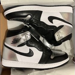 1. Air Jordan Retro High Silver Toe Size 12W/ 10.5 Men  With Receipt🧾