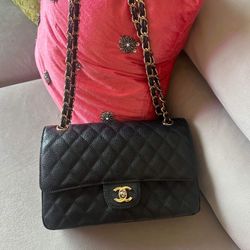 100% Authentic Chanel caviar Handbag 