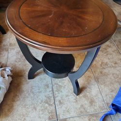 2 side tables
