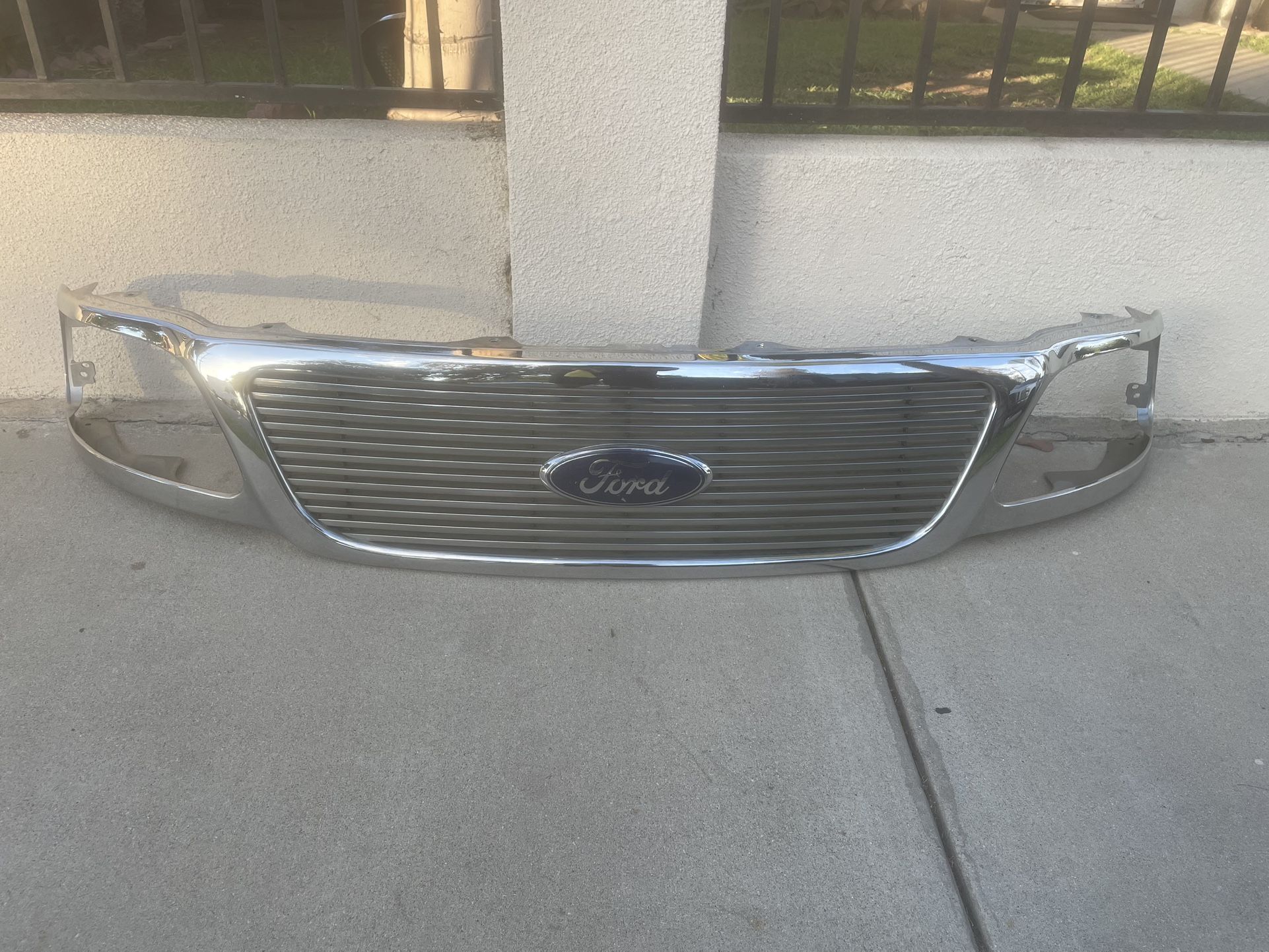Ford F150 Expedition Grille
