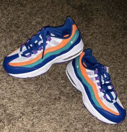 Air max “95” for grade school kids