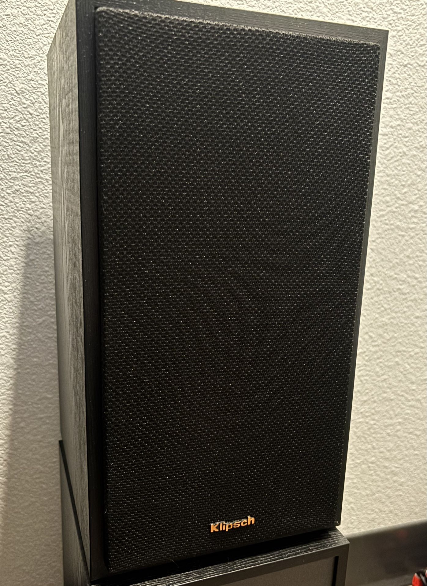 Klipsch R-51PM Powered Bluetooth Speaker, Black.
