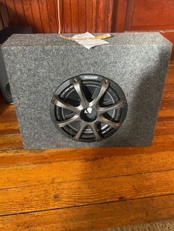10” kicker c-10 sub and box..