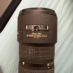 Nikon AF Nikkor 80-200mm F2.8 ED Lens