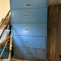 Metal Filing Cabinets 