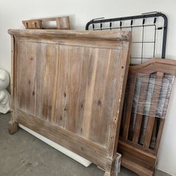 Free Pick Up Today ASAP! Wooden Crib 