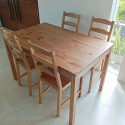 Table With Chairs