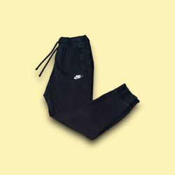Nike sportswear club fleece tapered sweatpants black men’s small 