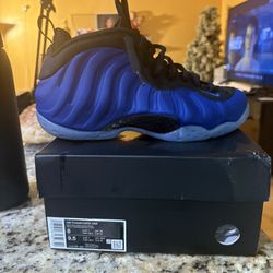 DEADSTOCK SIZE 8 ROYAL FOAMPOSITES